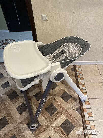 Стульчик для кормления Happy Baby Berny Basic