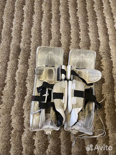 Вратарские щитки bauer