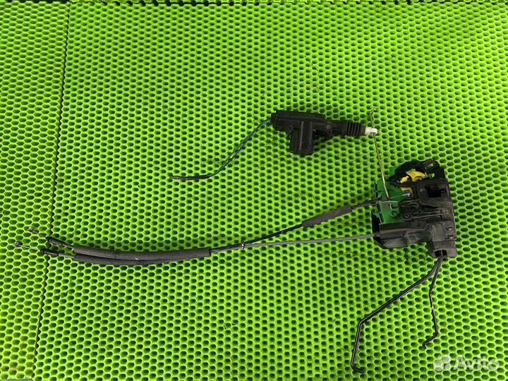 Замок двери передний левый Hyundai Solaris 2011-20