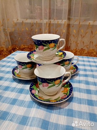 Чайный сервиз фарфор, рисунок тюльпаны