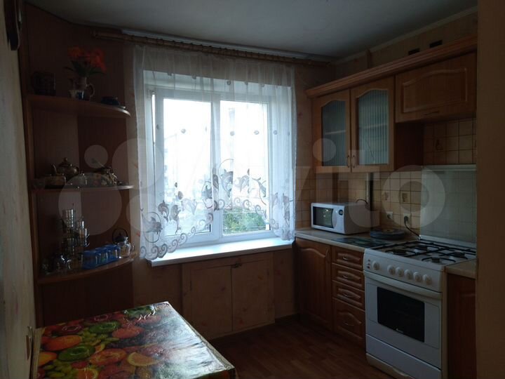 3-к. квартира, 57 м², 3/5 эт.