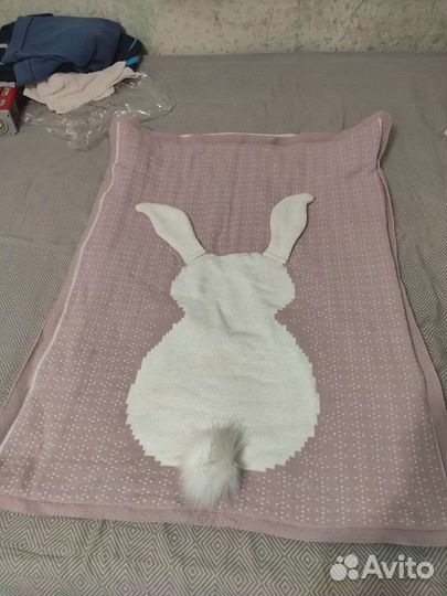 Плед детский кролик с ушками и хвостик вязаный