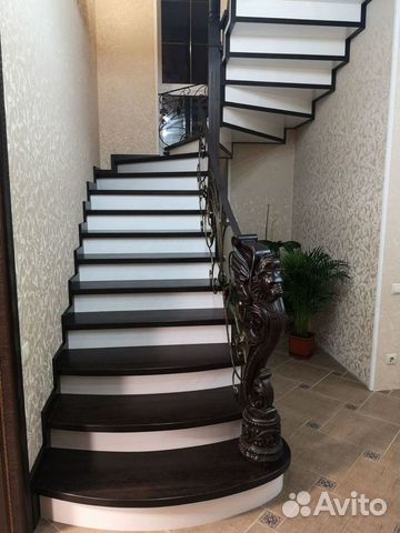 Деревянная лестница на заказ для дома и дачи