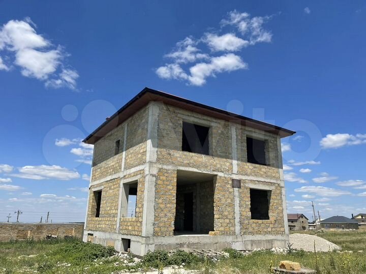 Дом 300 м² на участке 8 сот.