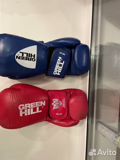 Боксерские перчатки 10 oz
