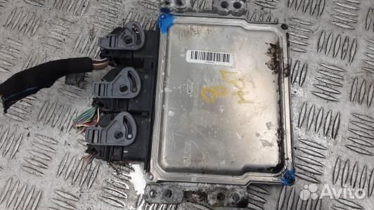 Блок управления двс renault megane 3 (LPH08PC01)