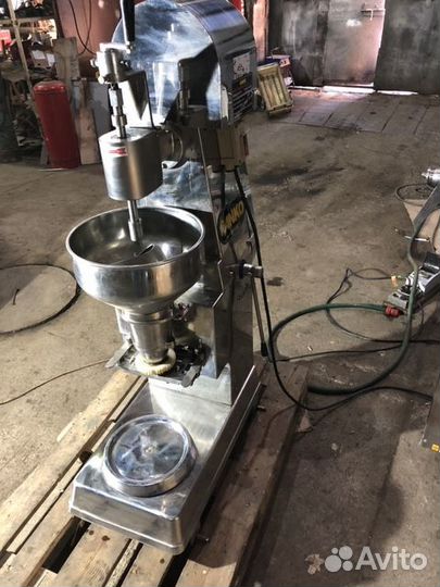 Фасовочно-упаковочный полуавтомат рт-ум-01