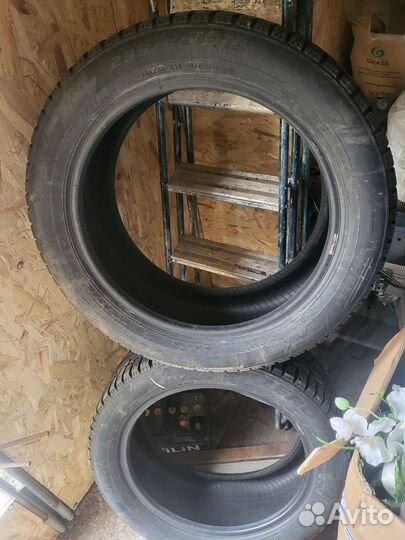 Pirelli Ice Zero 235/50 R18