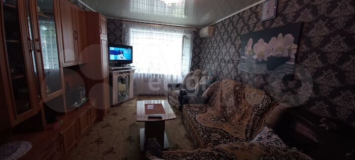 3-к. квартира, 65 м², 1/2 эт.
