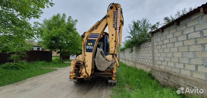 Экскаватор-погрузчик Komatsu WB93S, 2007