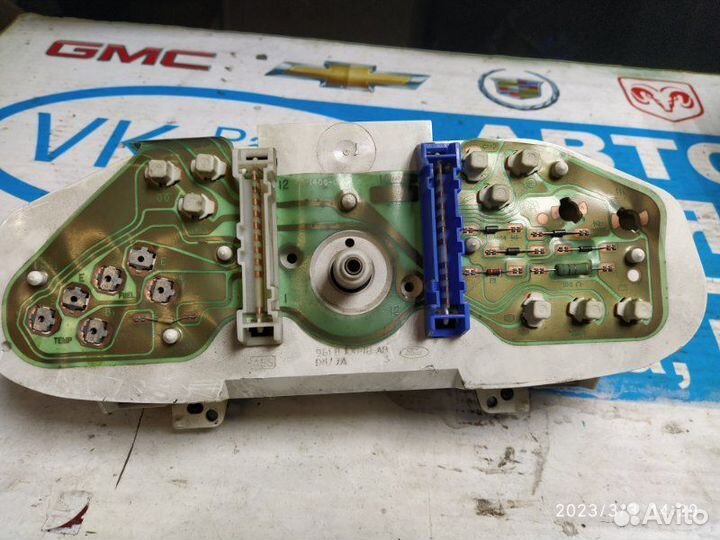 Панель приборов Ford Escort 95-00