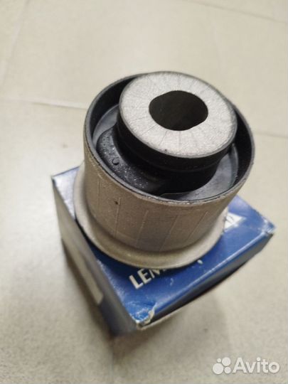 Сайлентблок подрамника передний audi A6