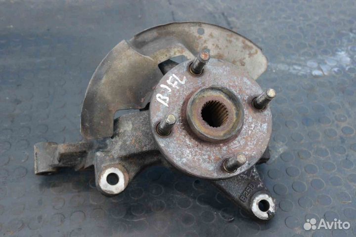 Кулак поворотный Mazda Familia (Мазда Фамилия) BJ