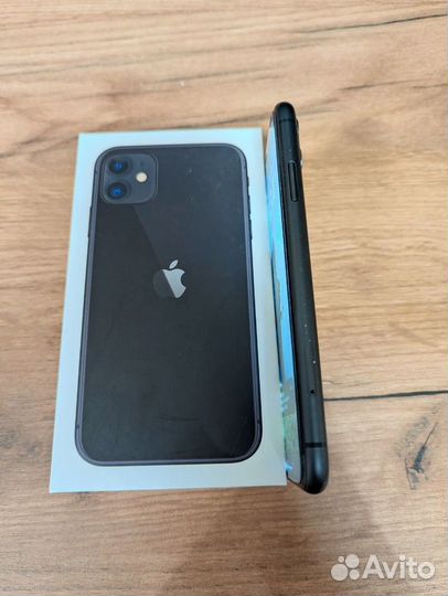 iPhone 11, 64 ГБ