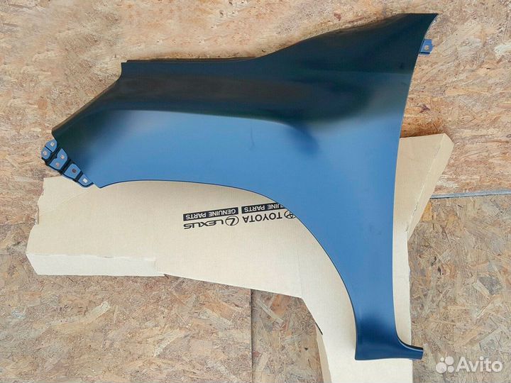 Крыло переднее левое Тойота Хайлюкс