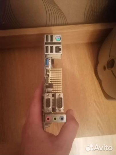 Материнская плата