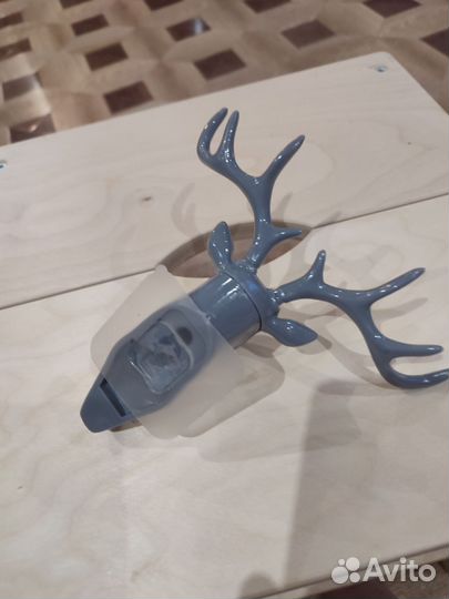 Вешалка настенная