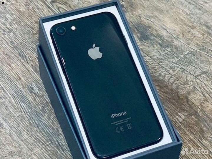 iPhone 8, 64 ГБ