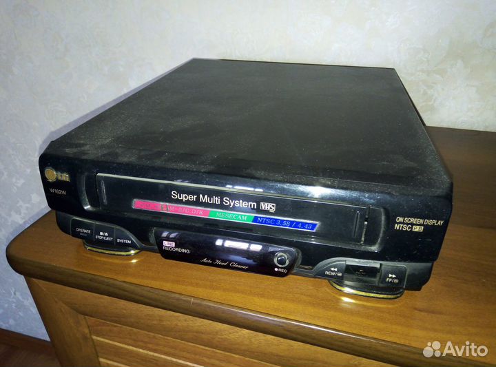 Видеомагнитофон