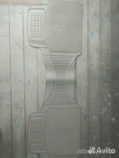 Коврик в машину