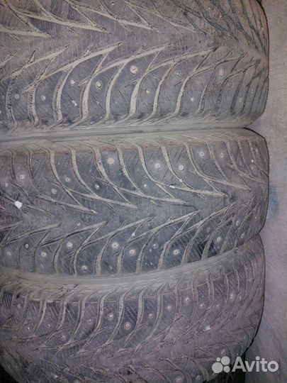 Yokohama IceGuard Stud IG65 215/60 R16 99H