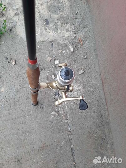 Спининг с катушкой бу