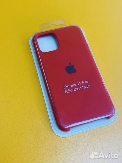 Чехол на iPhone 11 pro красный