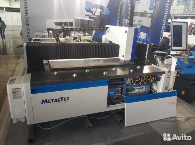 Оптоволоконный лазерный станок 1530