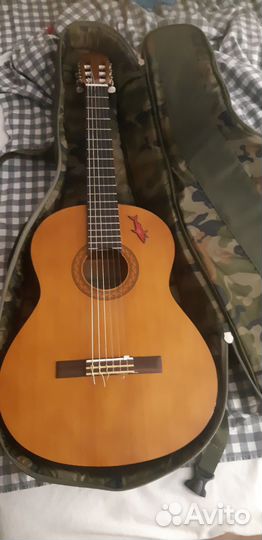 Классическая гитара yamaha С40