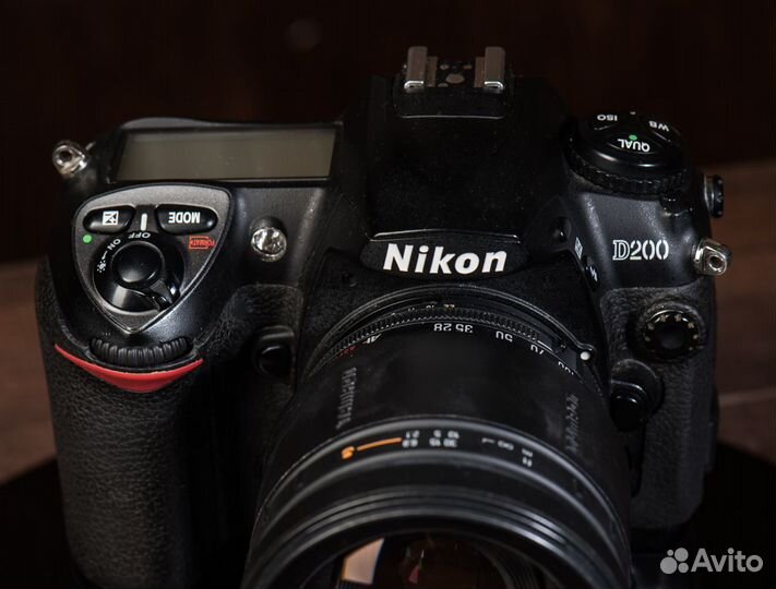 Nikon D200