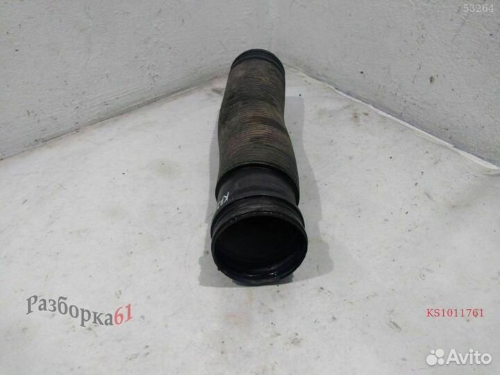 Патрубок воздушный volkswagen golf 4