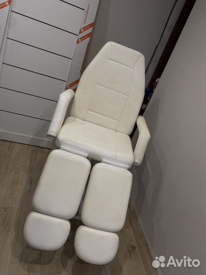 Педикюрное кресло герда 2