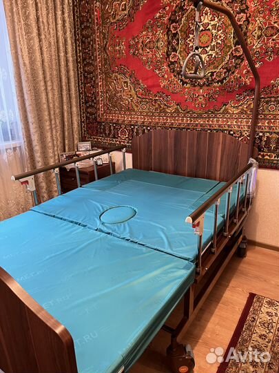 Медицинская кровать для лежачих больных