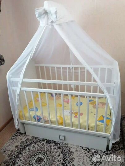 Кровать с балдахином