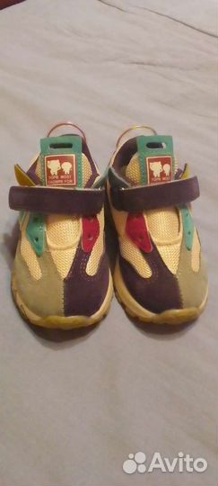 Кроссовки детские