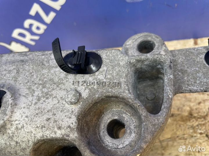 Подушка двигателя правая Renault Kaptur 2.0