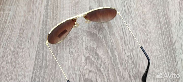 Солнцезащитные очки женские брендовые