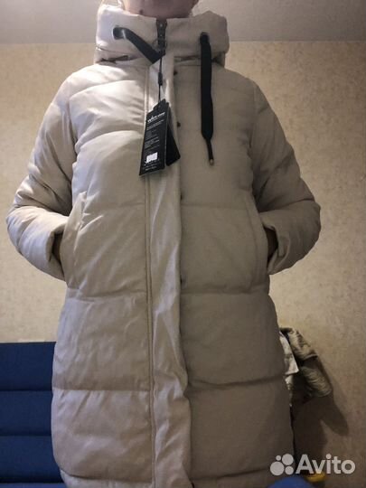 Пуховик женский 44