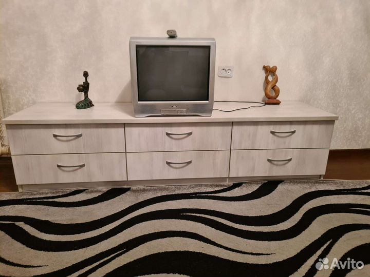 Тумба под телевизор