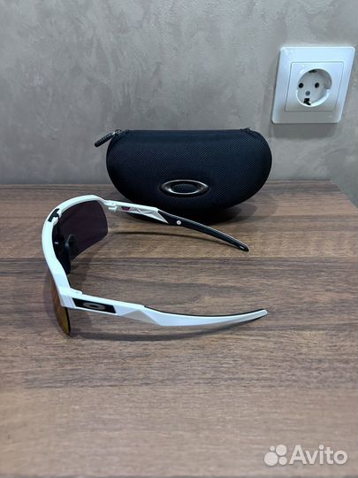 Очки Oakley sutro lite matte white