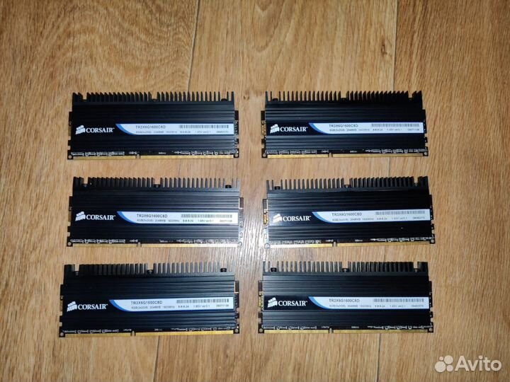 Оперативная память corsair dominatortr6X12G1600C8