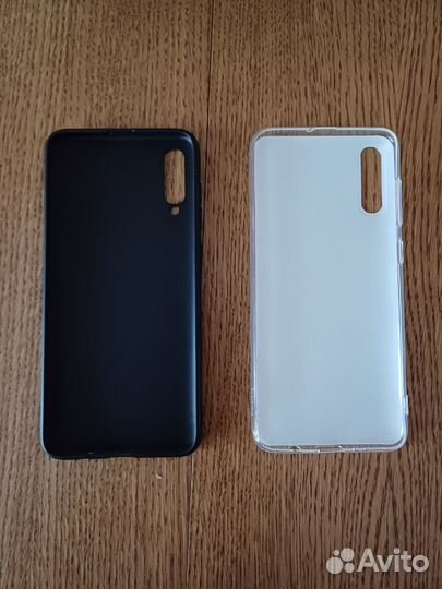 Чехлы на тлф Самсунг А70 новые