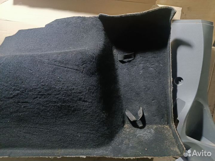 Обшивка багажника право фокус 2 седан