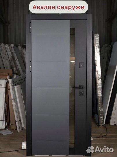 Дверь входная со стеклопакетом