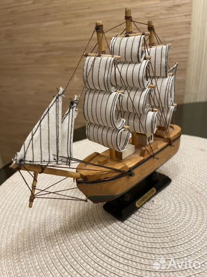 Модель парусника