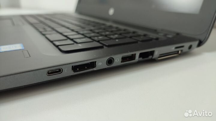 Ноутбук HP ZBook i7 6600/16/480 FHD