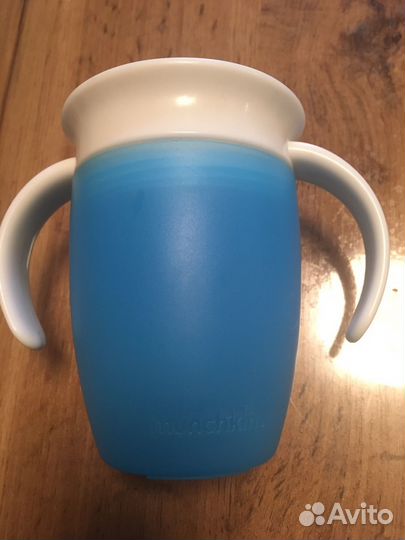 Поильник munchkin