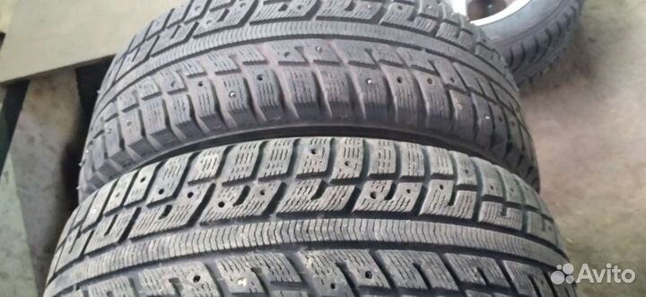 Kumho I'Zen KW22 215/55 R17