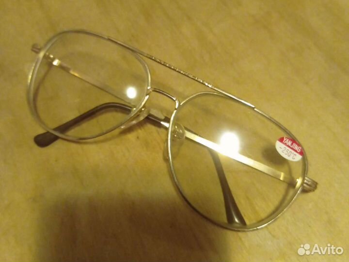 Очки -2.50 хамелионы