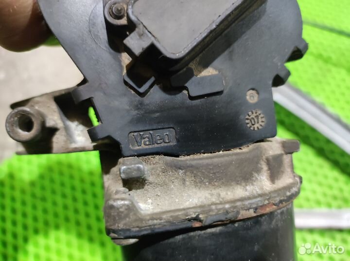 Стеклоподъемник перед Nissan note E11